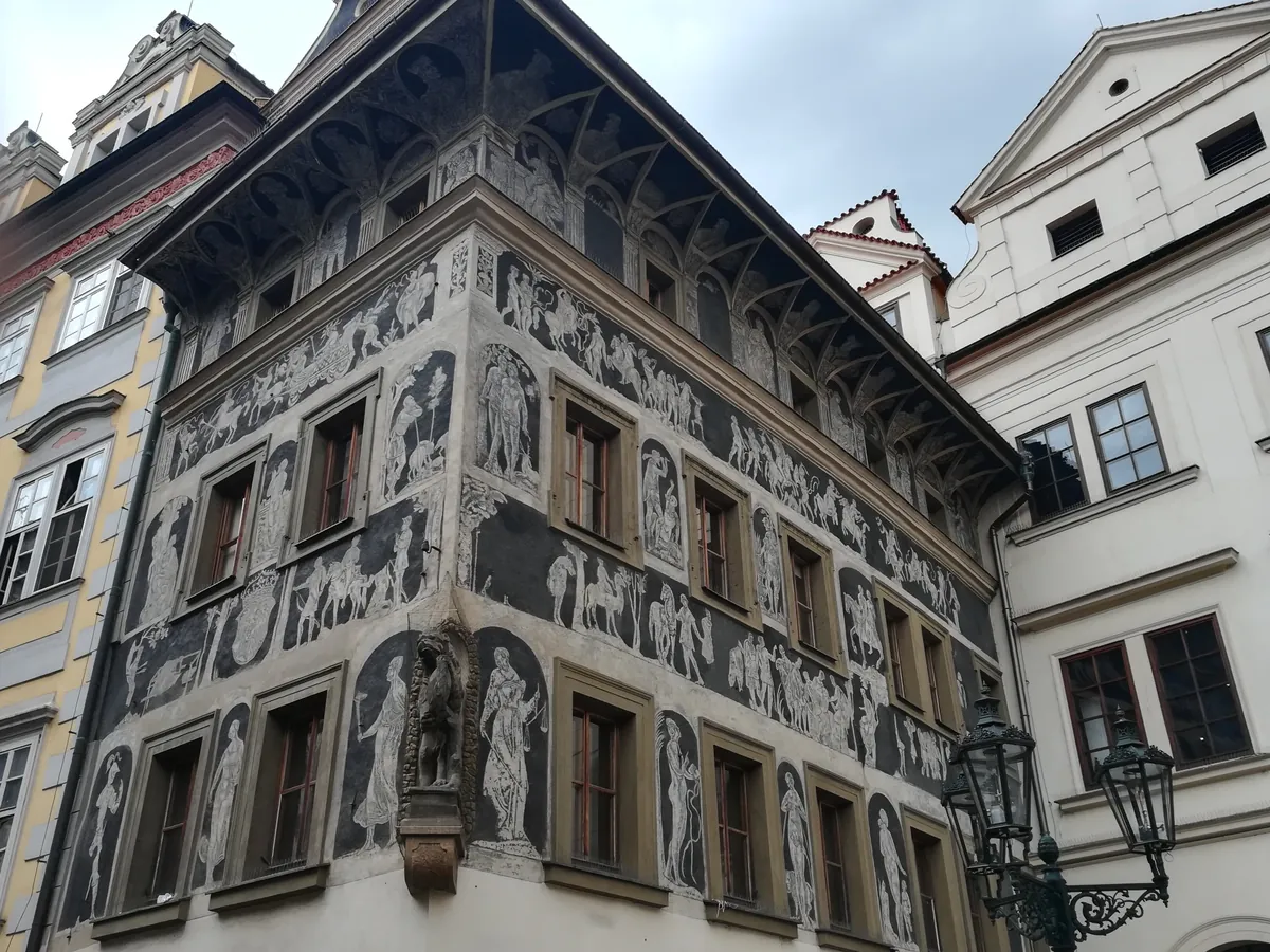 Casa del Minuto en la Plaza de la Ciudad Vieja de Praga