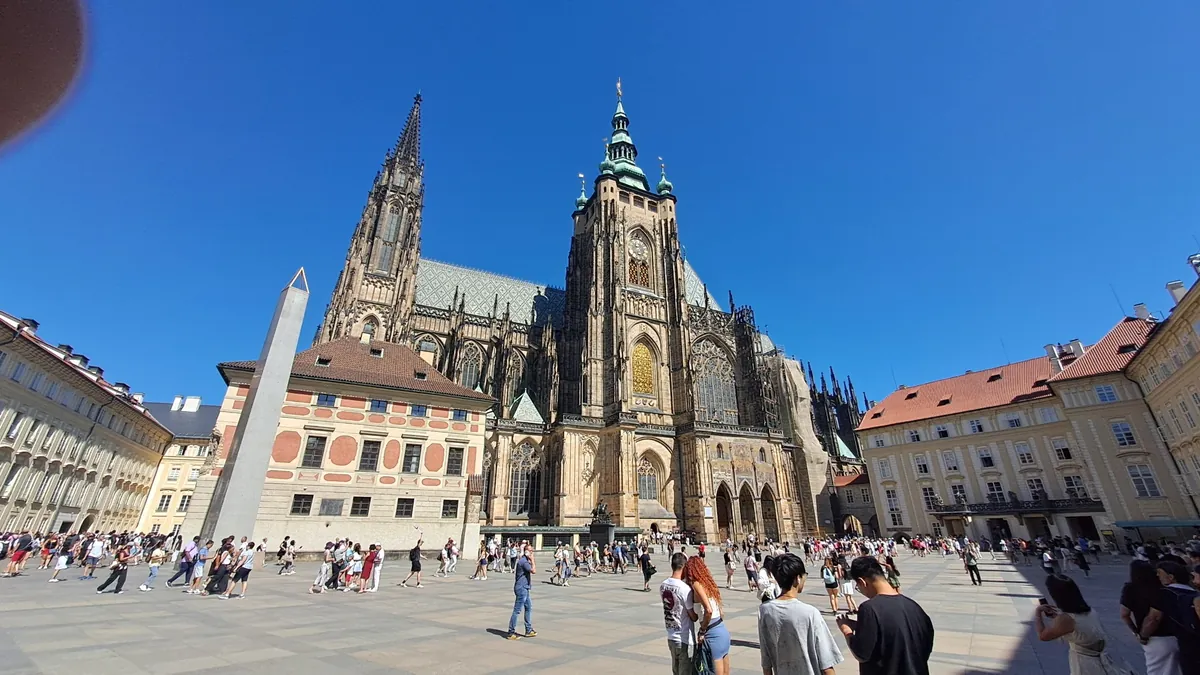 Tour privado por el Castillo de Praga en español - Imagen 3