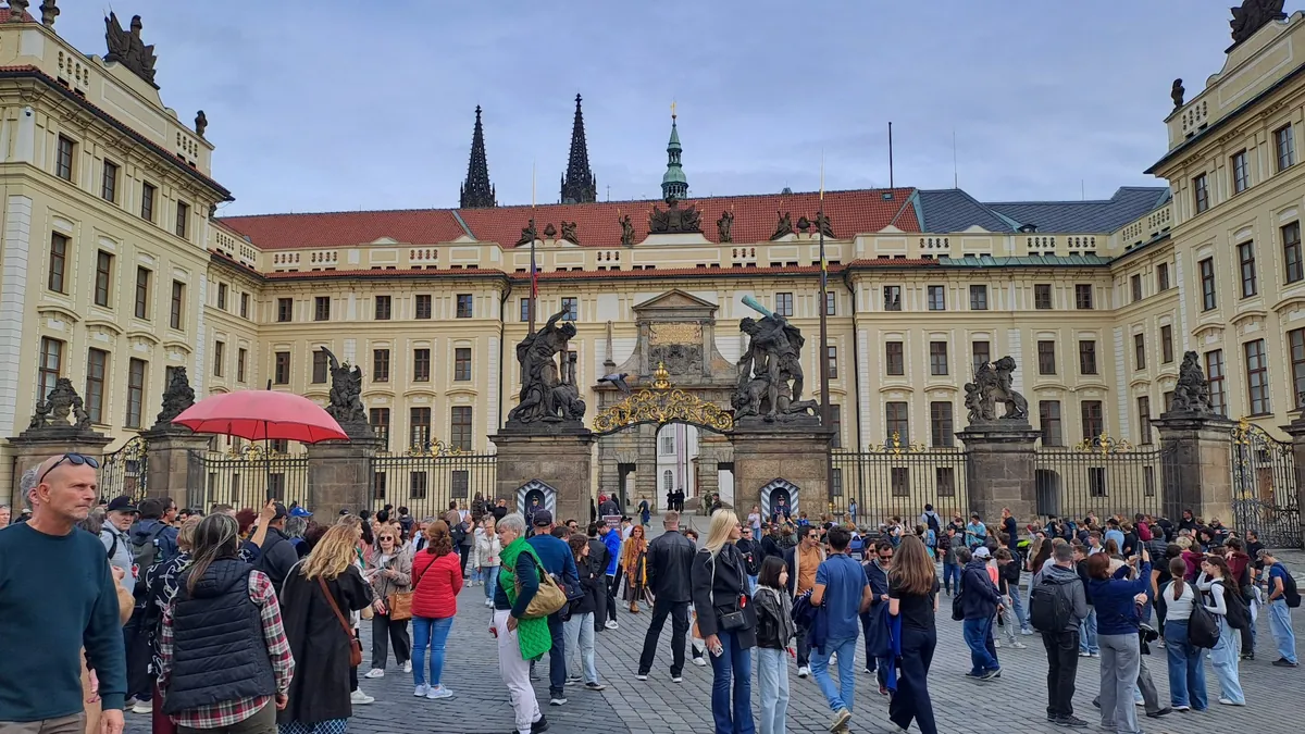 Puerta de los Gigantes del Castillo de Praga